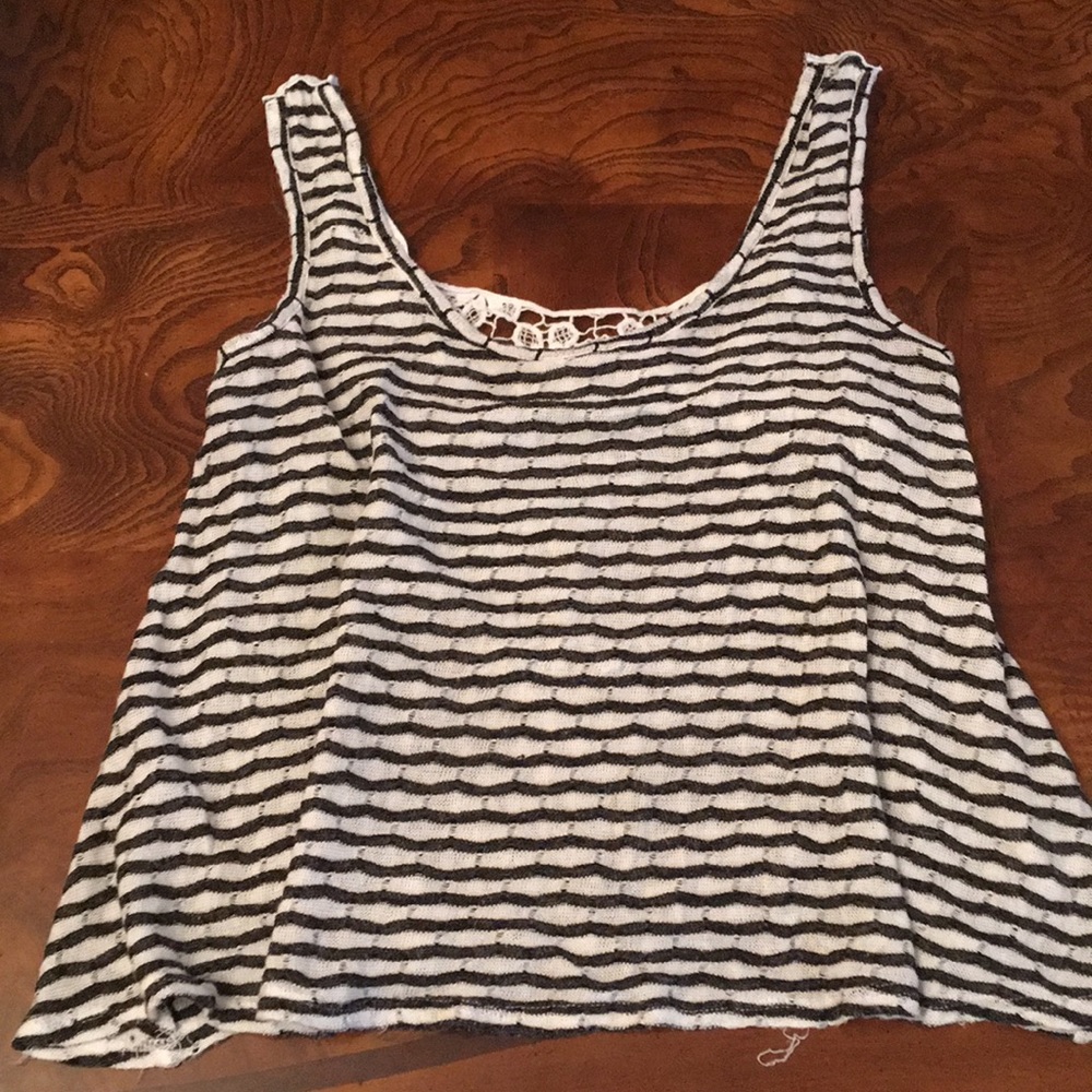 Black and White Crop Top
